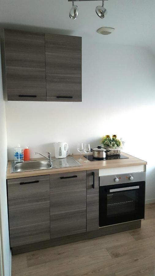 Studios Tout Equipes Cosne-Cours-Sur-Loire Bagian luar foto